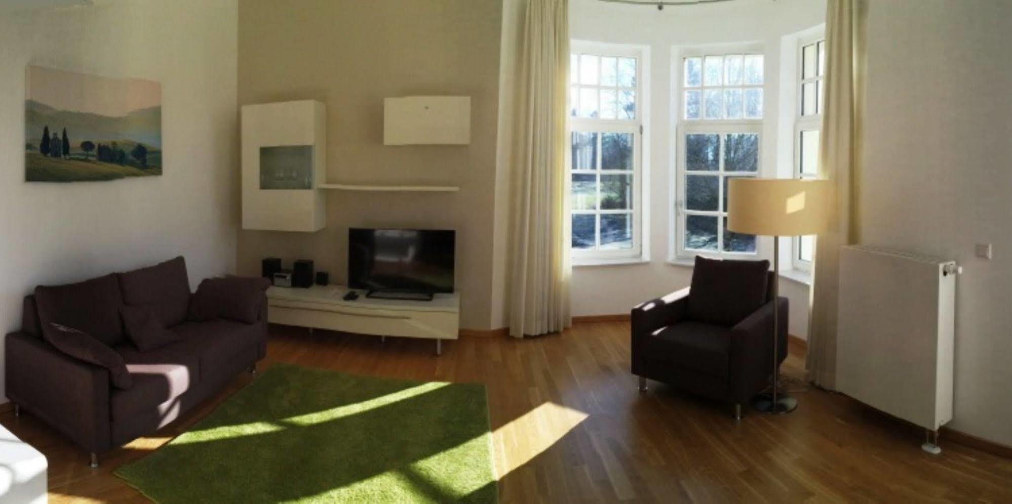 Appartements Am Kurpark Bad Pyrmont Exterior foto